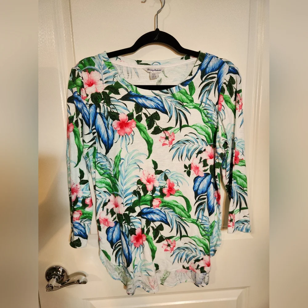 Tommy Bahama Floral Print Women's 3/4 Sleeve Top - Picture 10 of 10